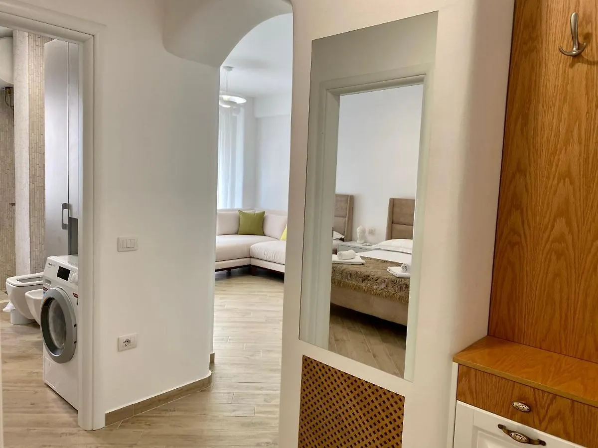 Appartamento Luxury Sea Side Vlorë 0*,